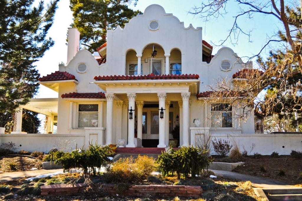 Home with colonial architecture