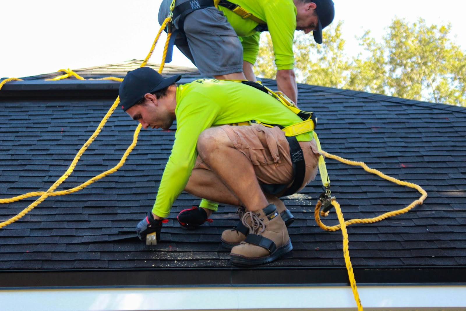 DIY Roof Repairs You Can (& Can't!) Do Yourself 2 AD 4nXdEeculy AGjAIM0Nd 62qho6w3tUcXExGLs74BKX0CnFXXWsyrqLSM1wJKhtNcnMbPAUukivJhLZ YhVsdJznyNUhr6cW 1 3BivKIDrpQrvmZ4CBfiu3wDliQeNMCHVyblFznA
