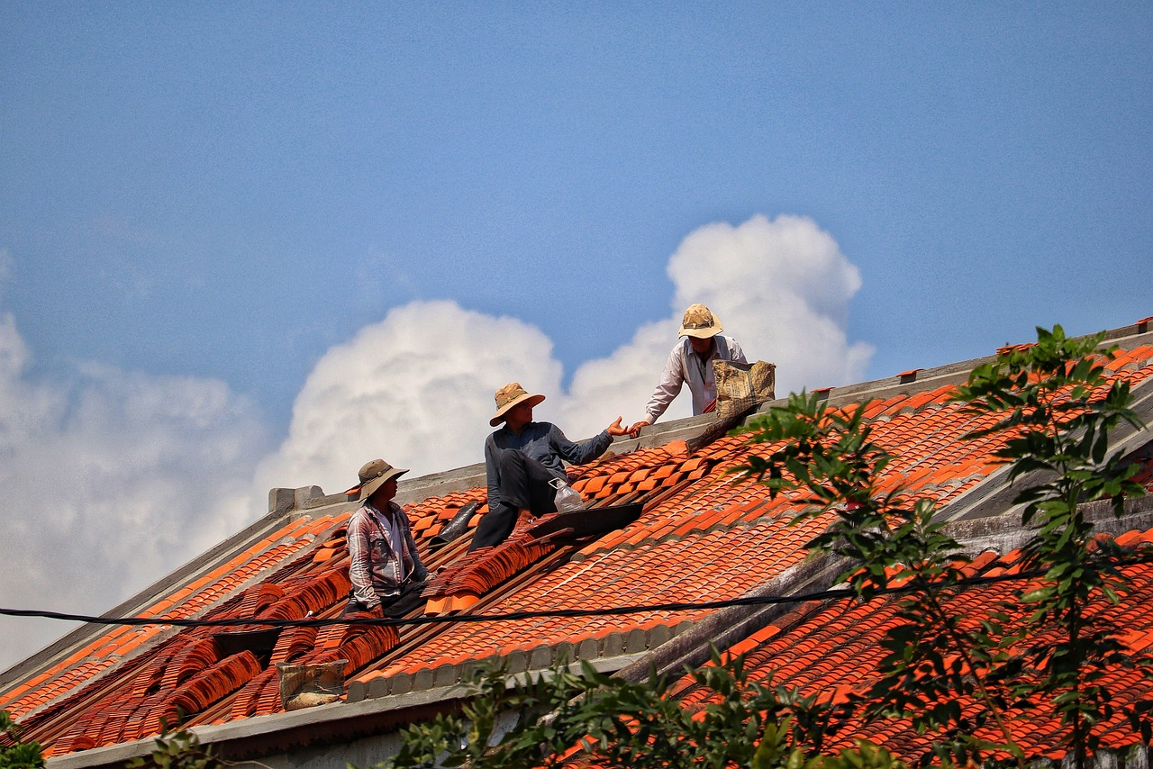 How To Reinforce Your Roof For Severe Weather 1 AD 4nXeB0RcRJvT6YXsAccRJD TURhMk